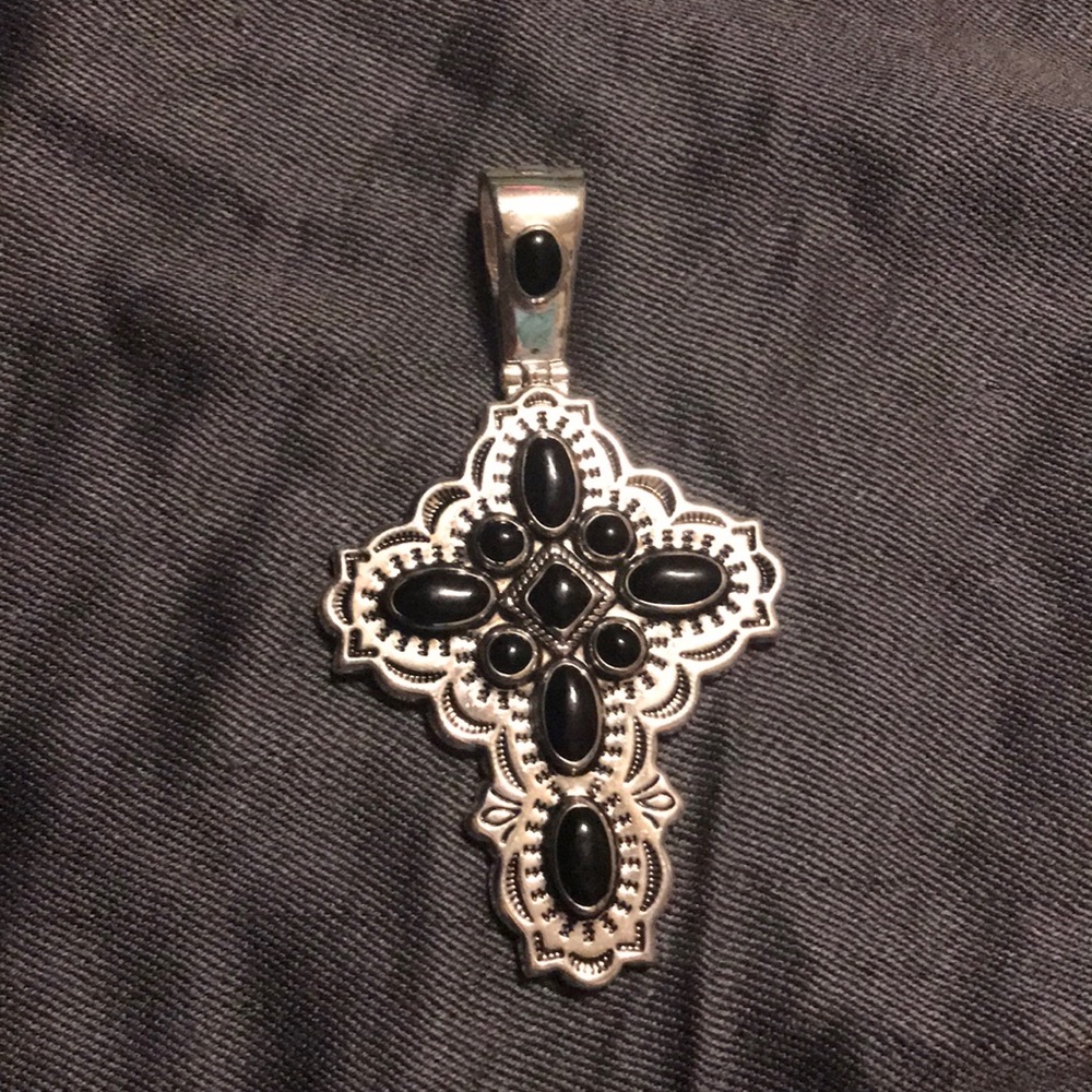 Silver cross pendant